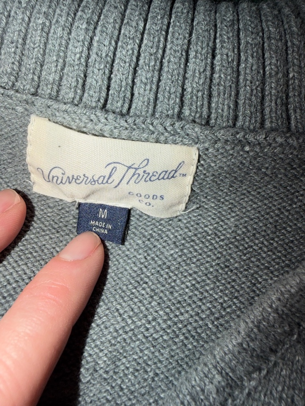 Universal Thread Gray V-Neck Sweater - Picture 3 of 3